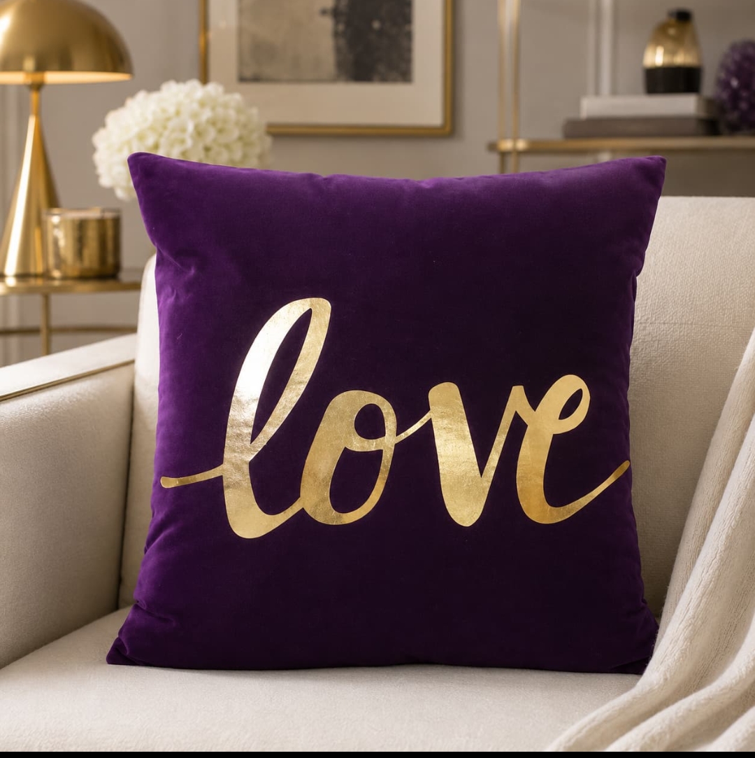 Luxury Laser Cut Applic Cusion Velvet Purple
