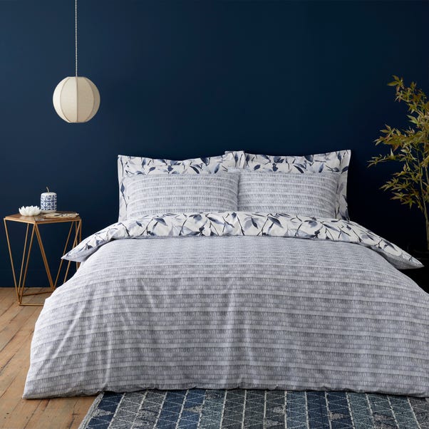 Luxury Export Quality Cotton 3 Pcs Bedsheet Blue Leaf White